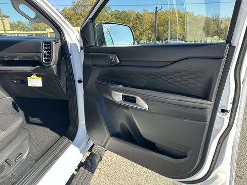 New 2025 Ford Ranger XLT w/ Equipment Group 301A High image 17