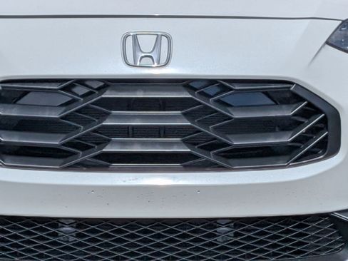 Used 2025 Honda HR-V Sport image 10