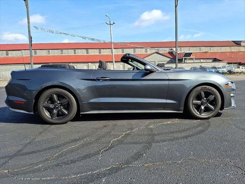 Used 2019 Ford Mustang Convertible RWD image 17