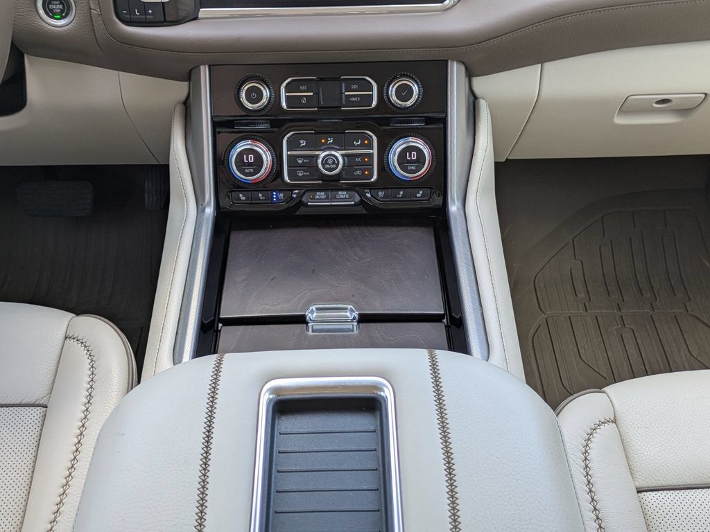 Used 2023 GMC Yukon Denali RWD image 20