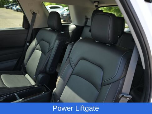 Used 2023 Nissan Pathfinder SL w/ SL Premium Package AWD/4WD image 33