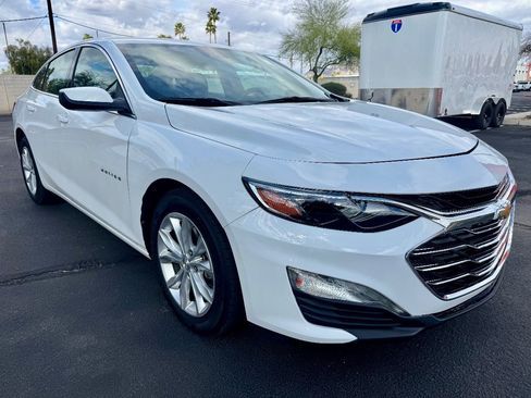Used 2025 Chevrolet Malibu LT image 4