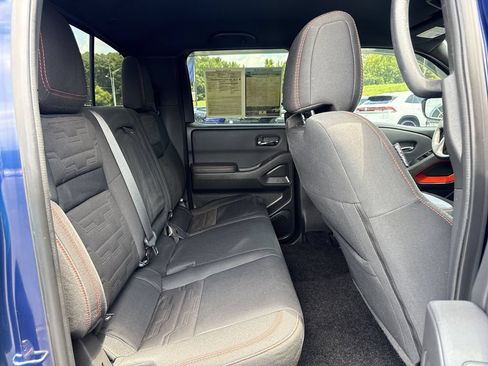 Used 2022 Nissan Frontier PRO-4X AWD/4WD image 34
