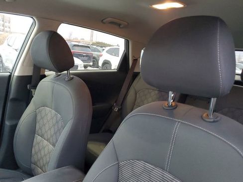 Certified 2022 Kia Niro LXS image 18