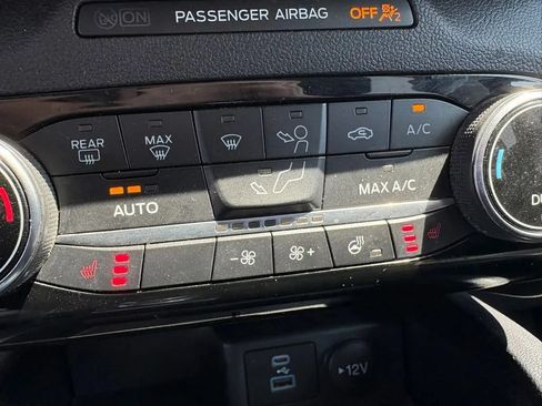 Used 2022 Ford Escape SEL AWD/4WD image 14