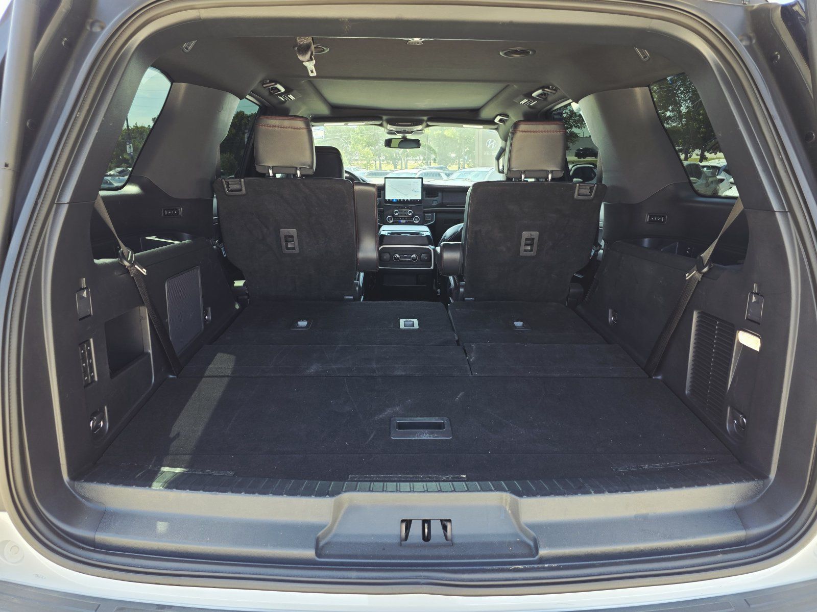 Used 2023 Ford Expedition Limited RWD image 19