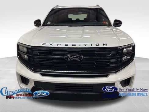 New 2025 Ford Expedition Max Platinum w/ Stealth Performance Package image 5
