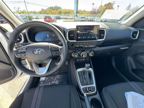 New 2026 Hyundai Venue SEL image 12