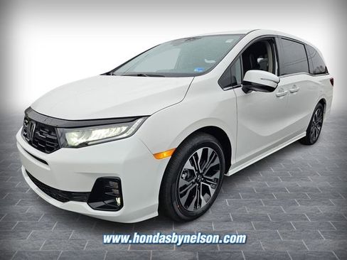 New 2026 Honda Odyssey Elite image 3