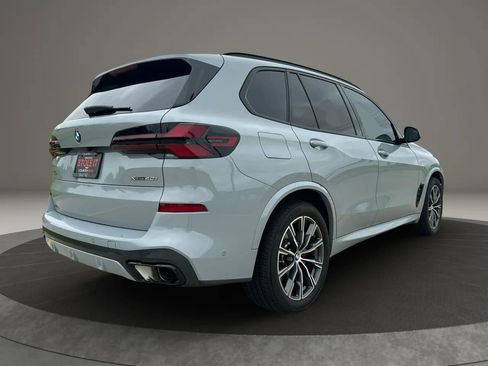 Used 2024 BMW X5 xDrive40i w/ M Sport Package AWD/4WD image 5