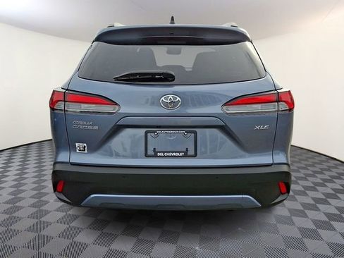 Used 2025 Toyota Corolla Cross XLE FWD image 5