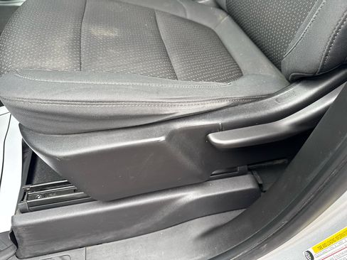 Used 2020 Chevrolet Silverado 1500 Custom w/ Custom Value Package image 20