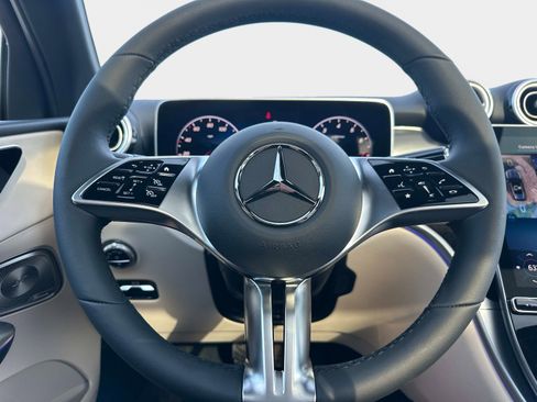 New 2026 Mercedes-Benz GLC 300 image 28