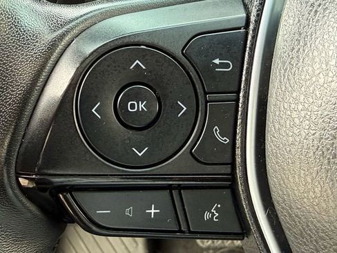 Certified 2023 Toyota Venza Nightshade image 14