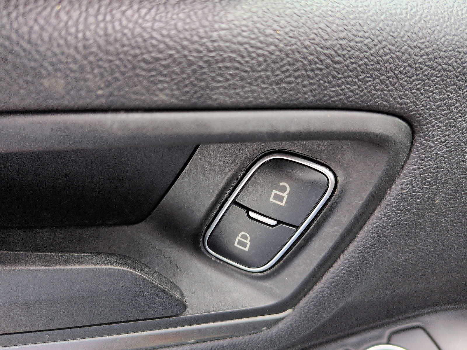 Used 2024 Ford Escape Active AWD/4WD image 13