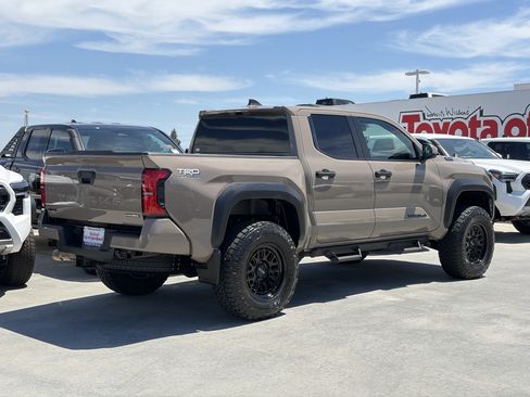 Certified 2026 Toyota Tacoma 4x4 Double Cab Hybrid image 3