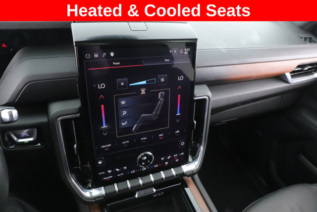 Used 2026 GMC Yukon Denali w/ Sun & Power Step Package AWD/4WD image 4