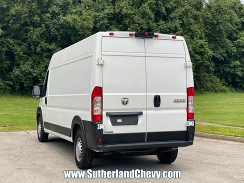 Used 2025 RAM ProMaster 2500 w/ Convenience Group FWD image 5