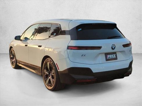 Certified 2023 BMW iX xDrive50 w/ Premium Package AWD/4WD image 8