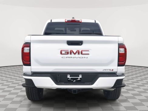 New 2026 GMC Canyon AT4 w/ AT4 Premium Package AWD/4WD image 4