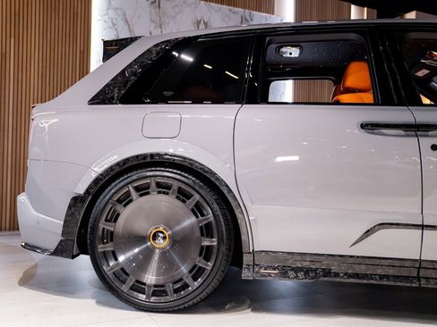 Used 2026 Rolls-Royce Cullinan image 35