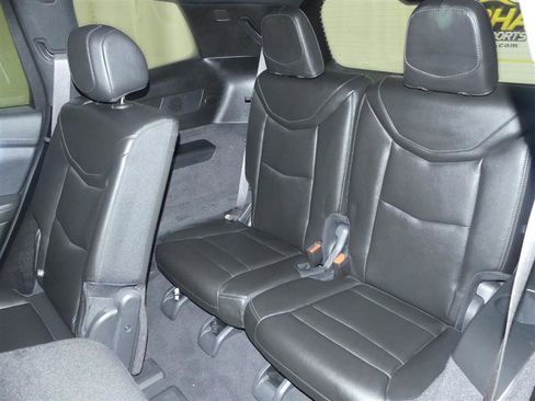 Used 2024 Cadillac XT6 Luxury w/ LPO, Floor Liner Package AWD/4WD image 23