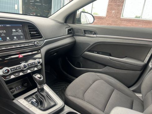 Used 2020 Hyundai Elantra Value Edition w/ Cargo Package (C1) FWD image 12