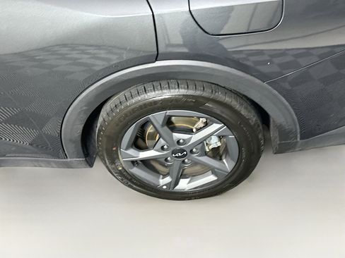 Used 2025 Kia K4 FWD image 11