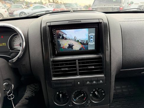 Used 2009 Ford Explorer Sport Trac XLT image 29