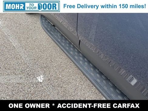 Used 2022 Chevrolet Traverse LT w/ LT Premium Package image 13