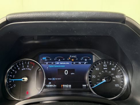 Used 2019 Ford Expedition XLT w/ Equipment Group 202A image 12