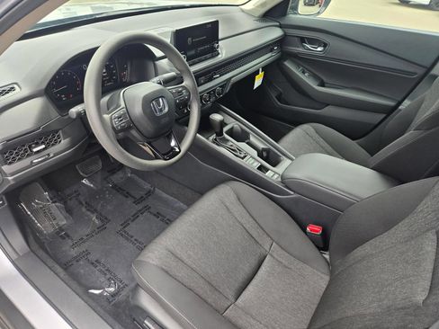 Certified 2025 Honda Accord SE image 15