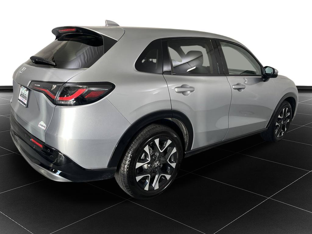 Used 2027 Honda HR-V EX-L image 5