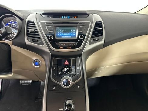 Used 2016 Hyundai Elantra Value Edition image 21