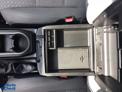 Used 2022 Toyota Tacoma SR image 36