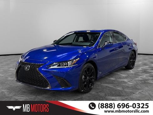 Used 2023 Lexus ES 350 w/ Premium Package image 9