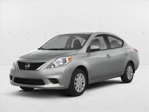 Used 2012 Nissan Versa SV FWD image 1