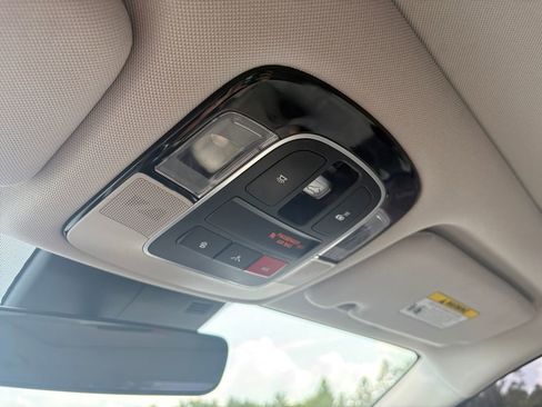 Used 2023 Hyundai Sonata SEL w/ Convenience Package FWD image 29