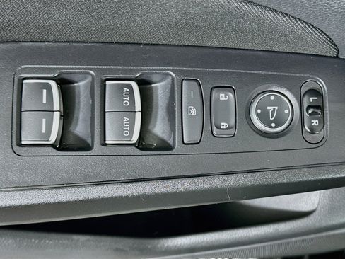 Used 2025 Honda Civic LX image 15