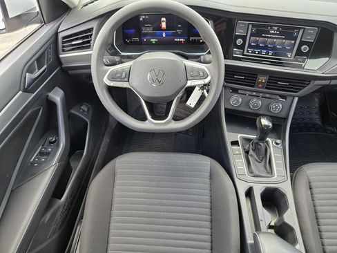 Used 2022 Volkswagen Jetta S FWD image 11