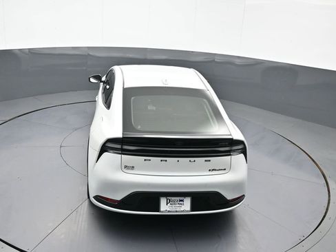 Used 2024 Toyota Prius Prime FWD image 38
