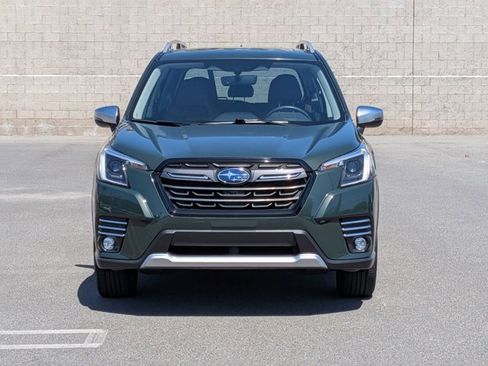 Used 2023 Subaru Forester Touring AWD/4WD image 2
