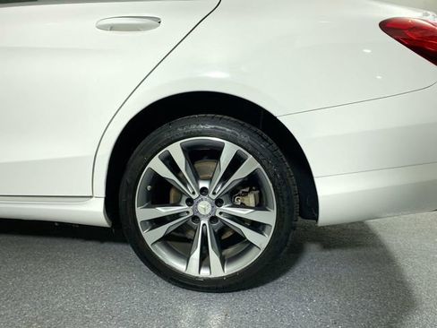Used 2017 Mercedes-Benz C 300 4MATIC Sedan image 5