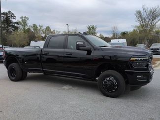 New 2026 RAM 3500 Laramie AWD/4WD video 2