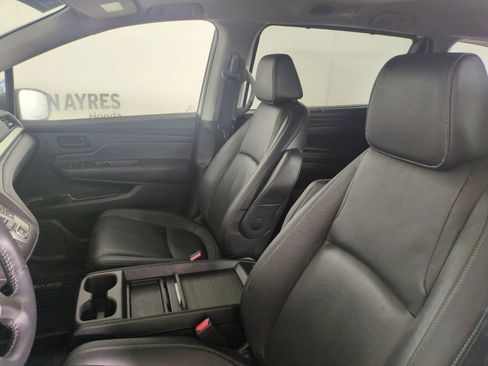 Used 2023 Honda Odyssey EX-L image 12