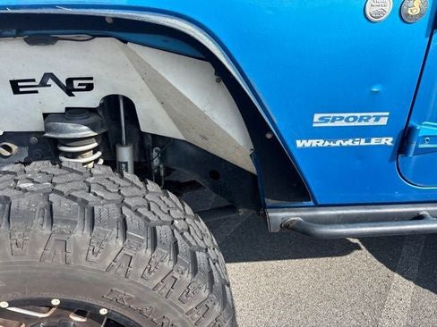 Used 2010 Jeep Wrangler Sport AWD/4WD image 5