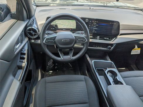 Used 2025 Chevrolet Equinox LT w/ Midnight Edition FWD image 29
