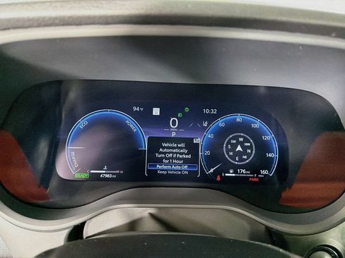 Used 2025 Toyota Sienna XSE w/ XSE Plus Package AWD/4WD image 18