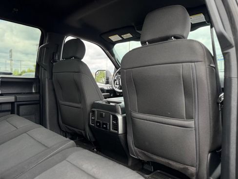 Certified 2019 Ford F150 XLT w/ Equipment Group 302A Luxury AWD/4WD image 18