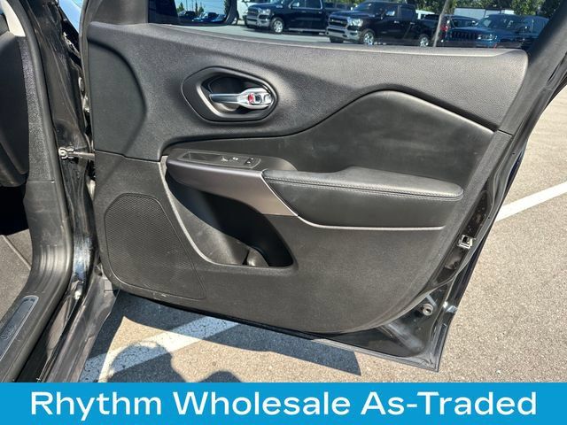 Used 2020 Jeep Cherokee Limited AWD/4WD image 19